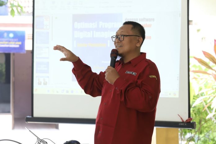 Dinas-Kominfo-Bekali-KIM-Badegan-Teknik-Fotografi-dan-Dorong-Bentuk-Forum-2-